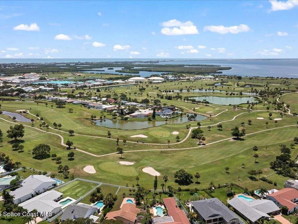 17 Country Club Road, Cocoa Beach, FL 32931