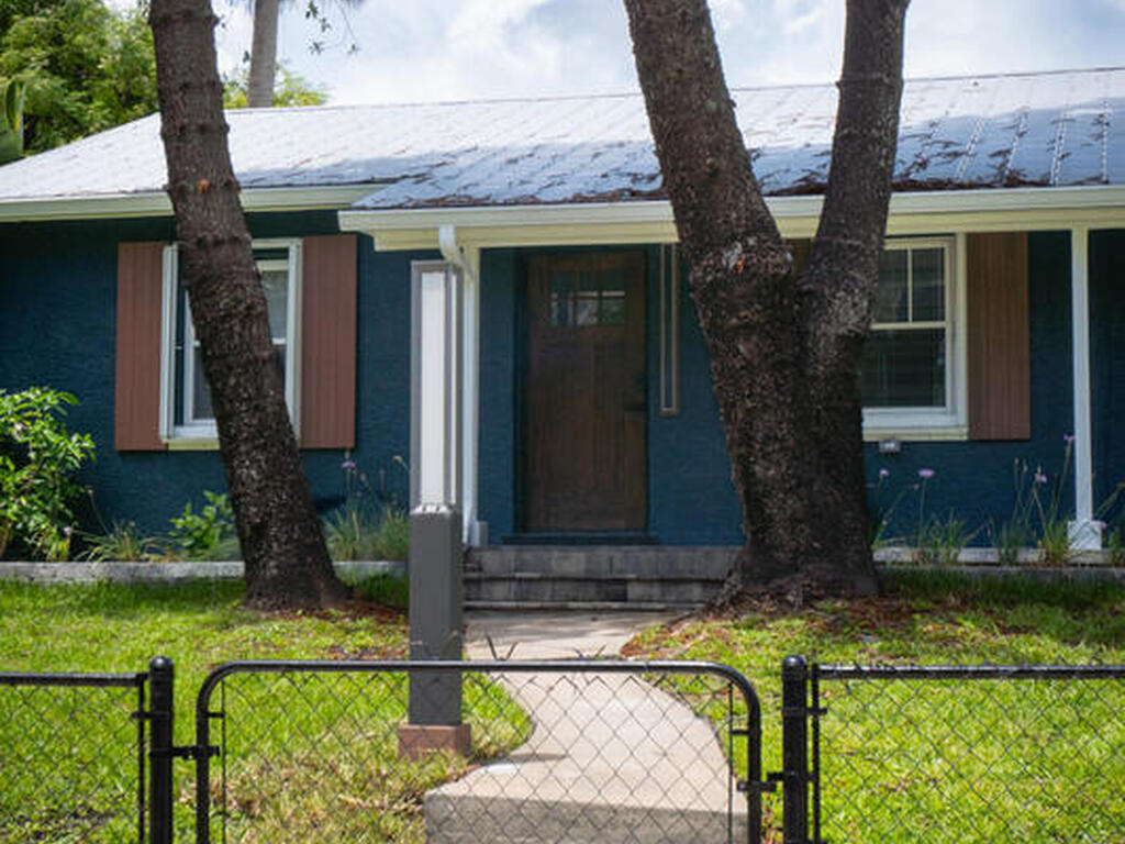 1712 Pineapple Avenue, Melbourne, FL 32935