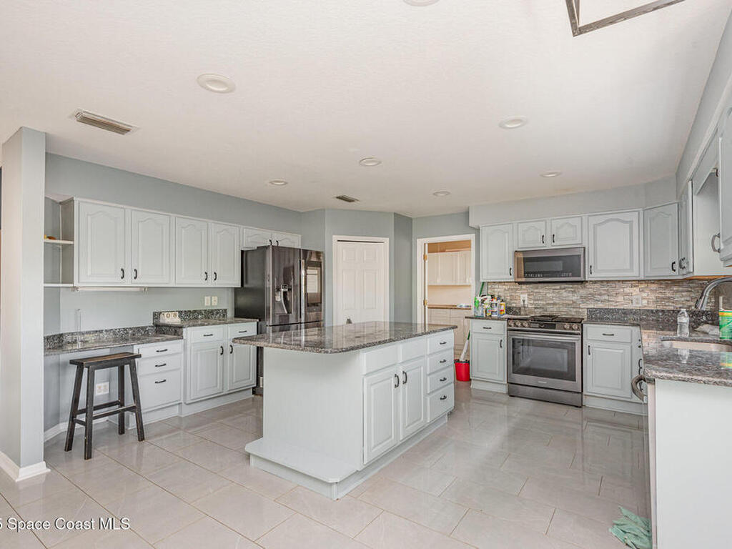 4100 Fox Lake Road, Titusville, FL 32796