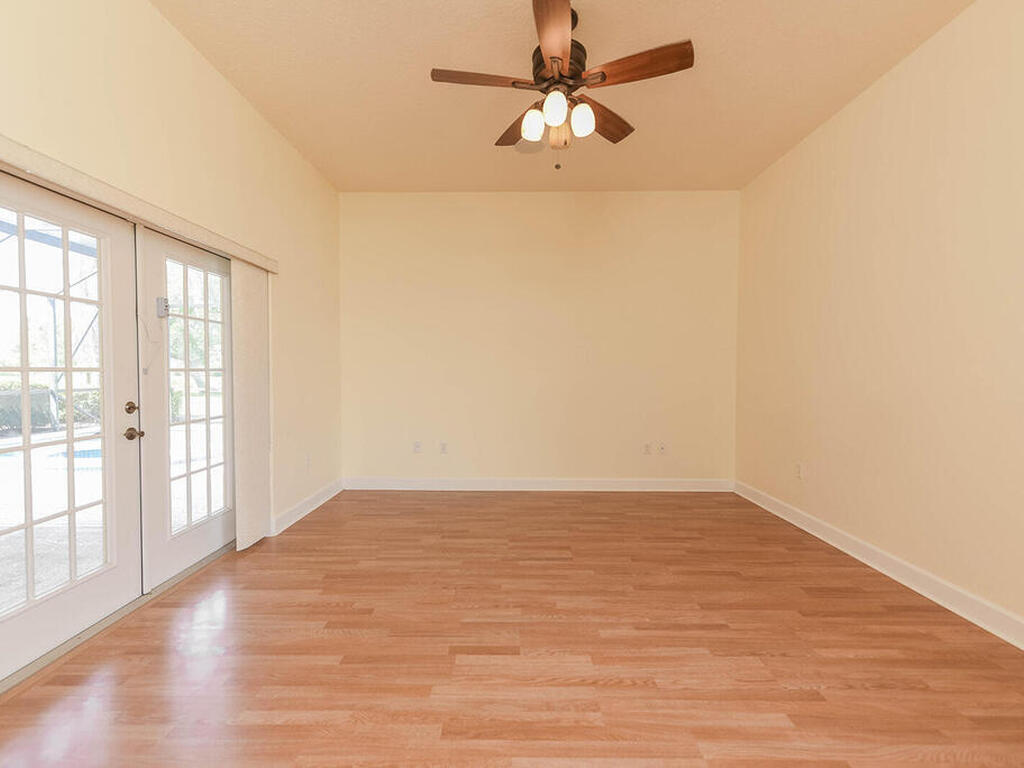 4068 Gardenwood Circle, Grant, FL 32949