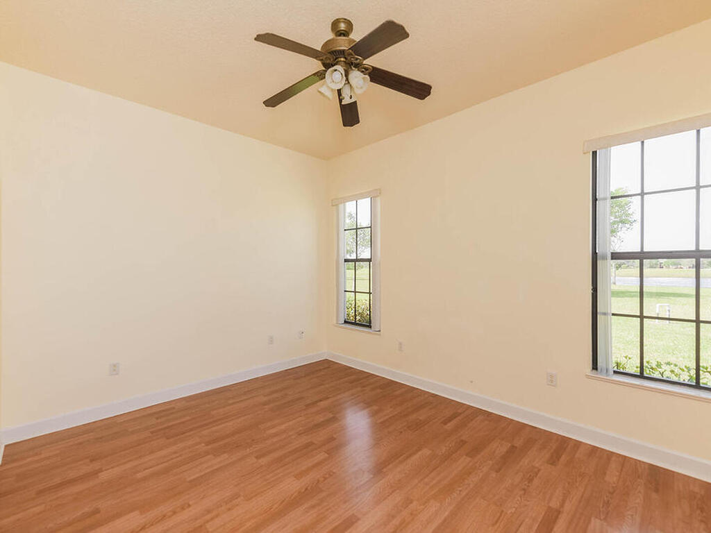 4068 Gardenwood Circle, Grant, FL 32949