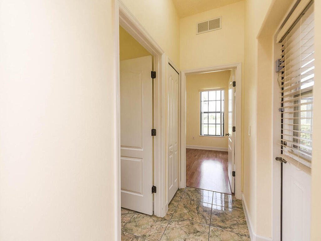 4068 Gardenwood Circle, Grant, FL 32949