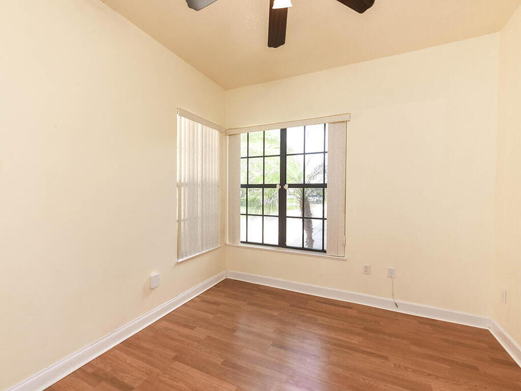 4068 Gardenwood Circle, Grant, FL 32949