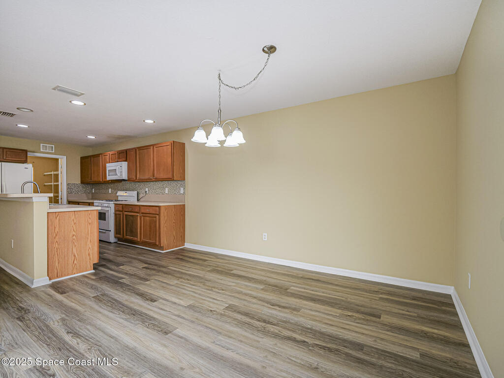 1673 Pointe West Way, Vero Beach, FL 32966