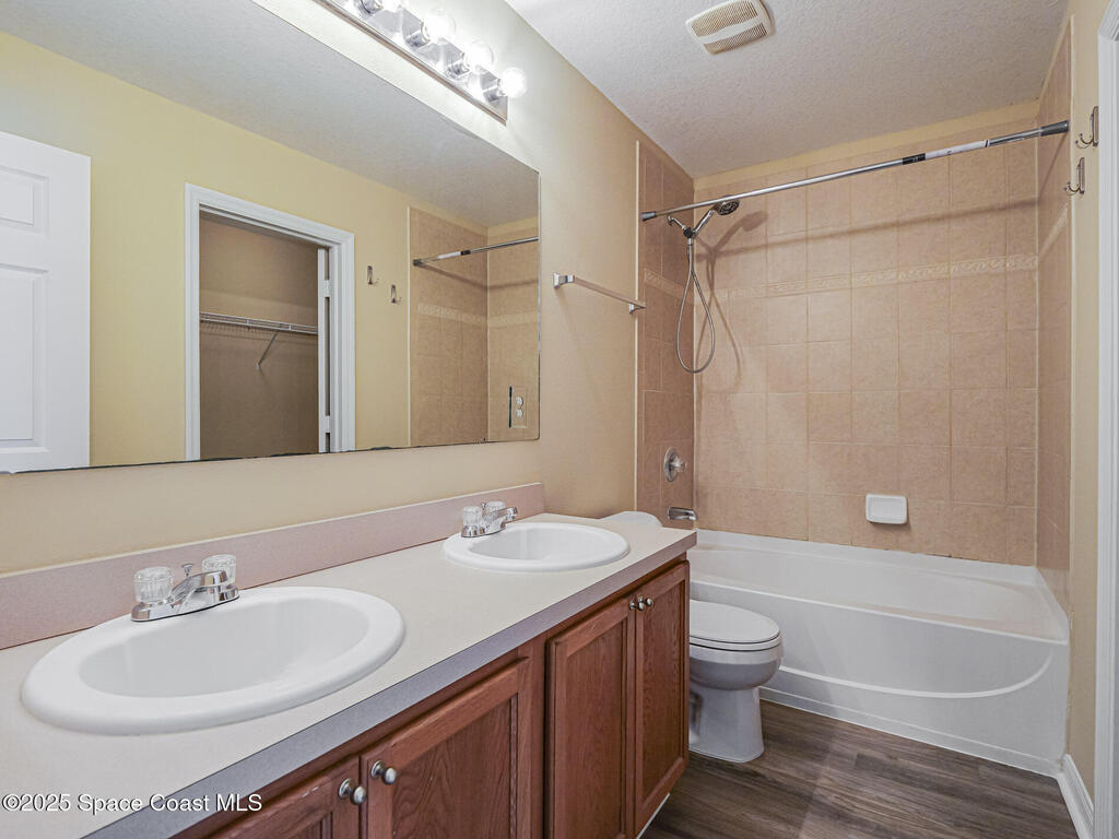 1673 Pointe West Way, Vero Beach, FL 32966