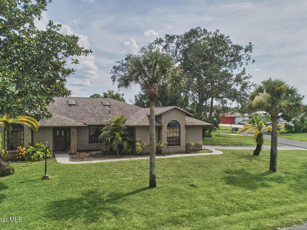 672 Altura Drive, Cocoa, FL 32927
