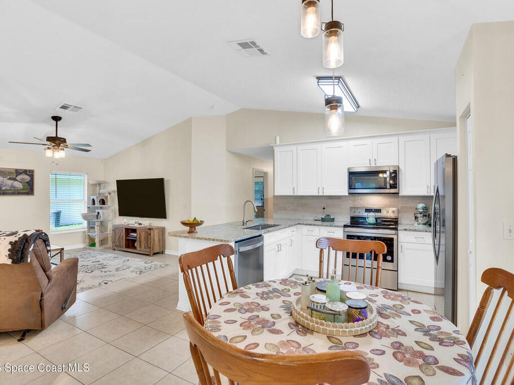 2130 87th Avenue, Vero Beach, FL 32966