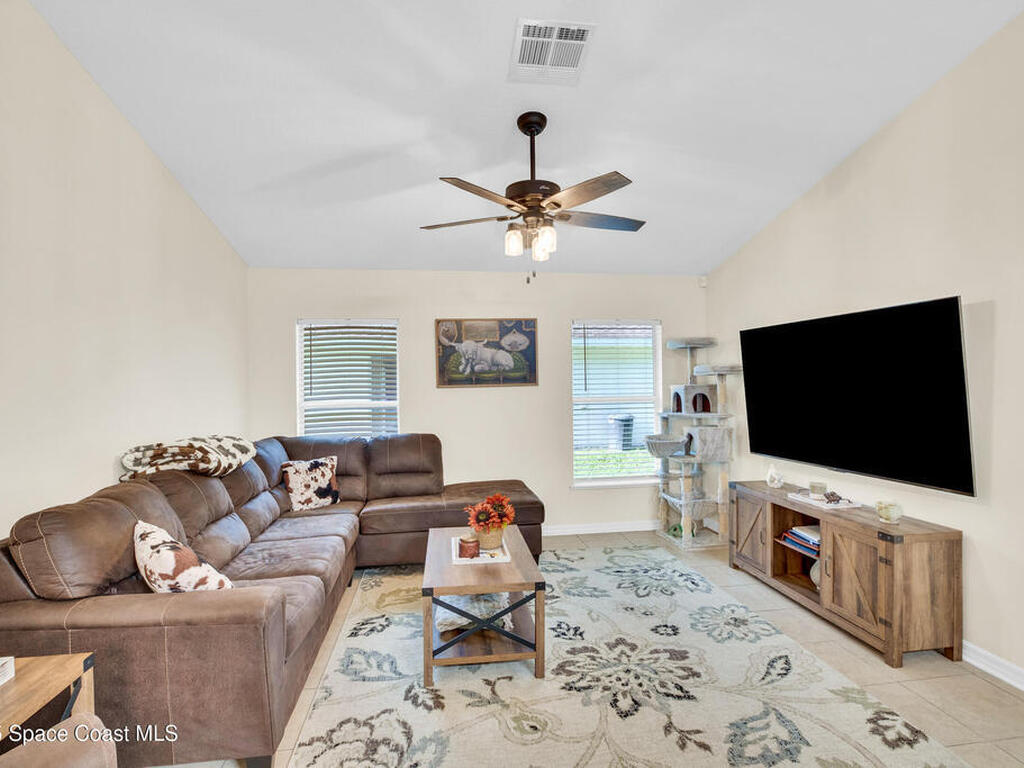 2130 87th Avenue, Vero Beach, FL 32966