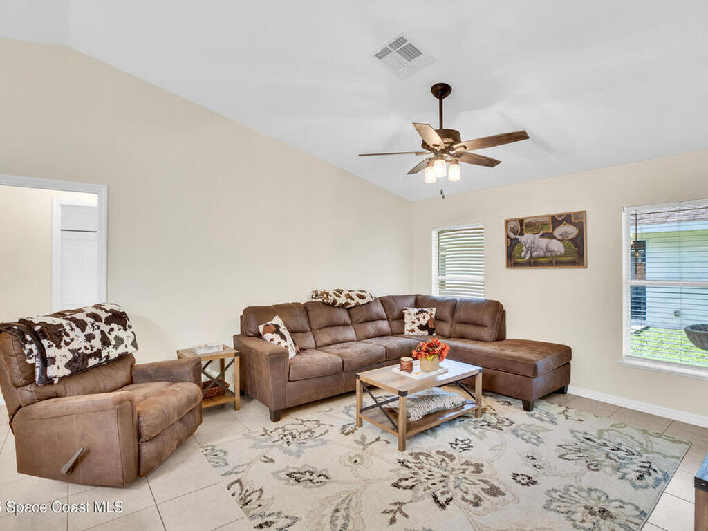 2130 87th Avenue, Vero Beach, FL 32966