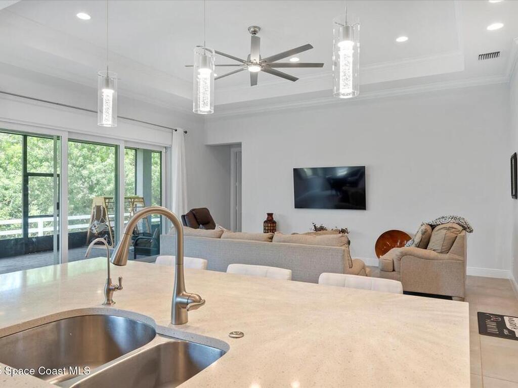 6047 Sequoia Circle, Vero Beach, FL 32967
