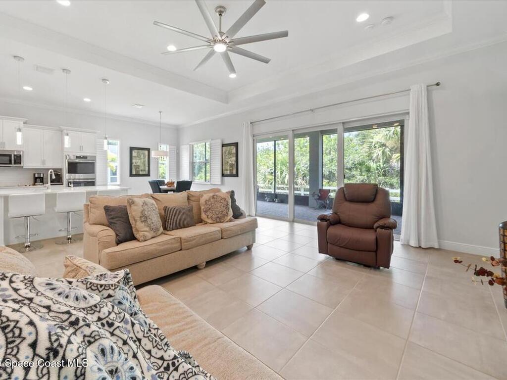 6047 Sequoia Circle, Vero Beach, FL 32967