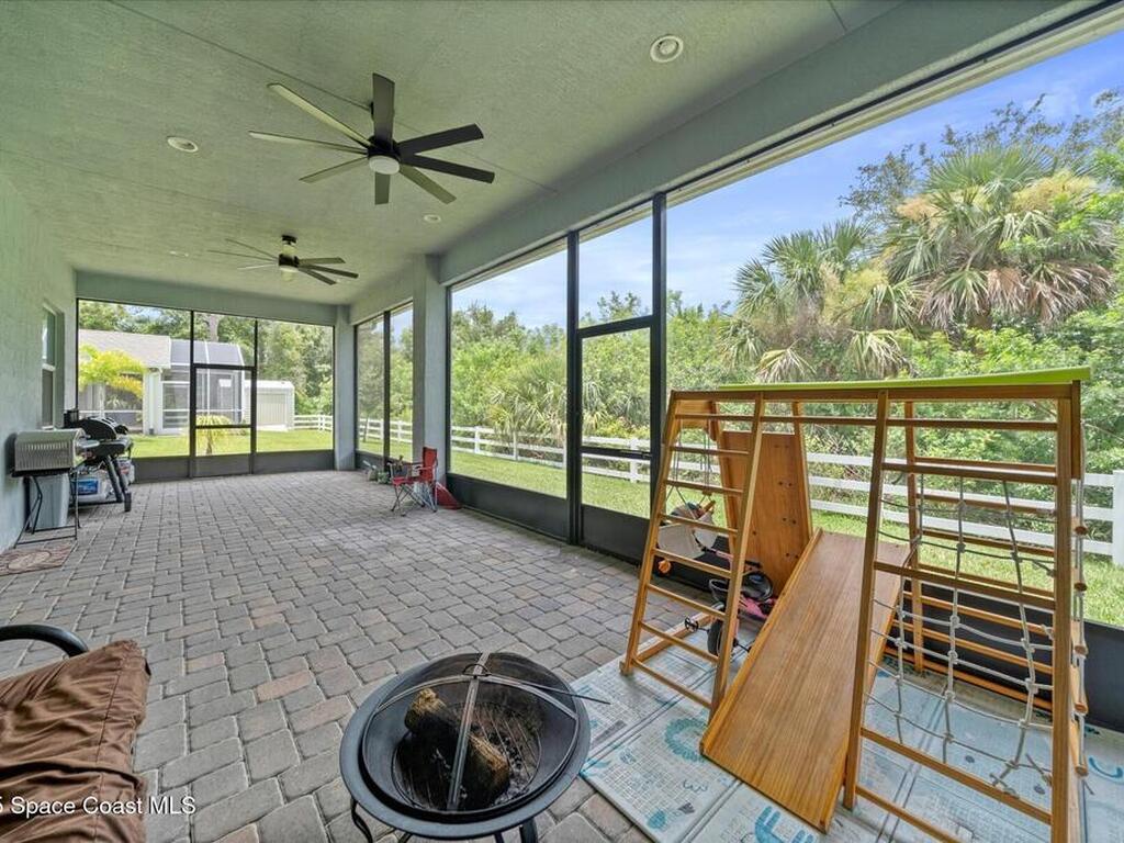 6047 Sequoia Circle, Vero Beach, FL 32967