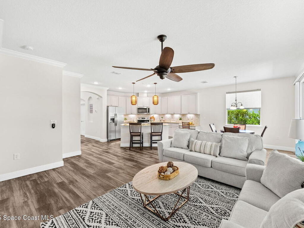 8306 Laguna Circle, Micco, FL 32976