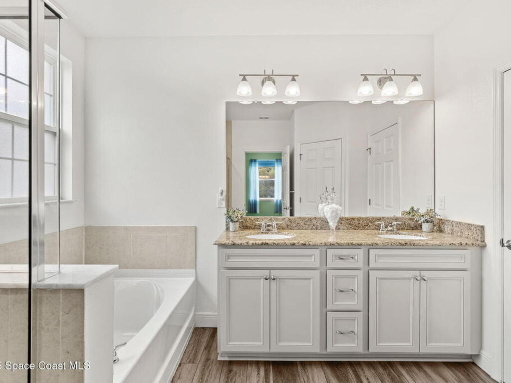 8306 Laguna Circle, Micco, FL 32976