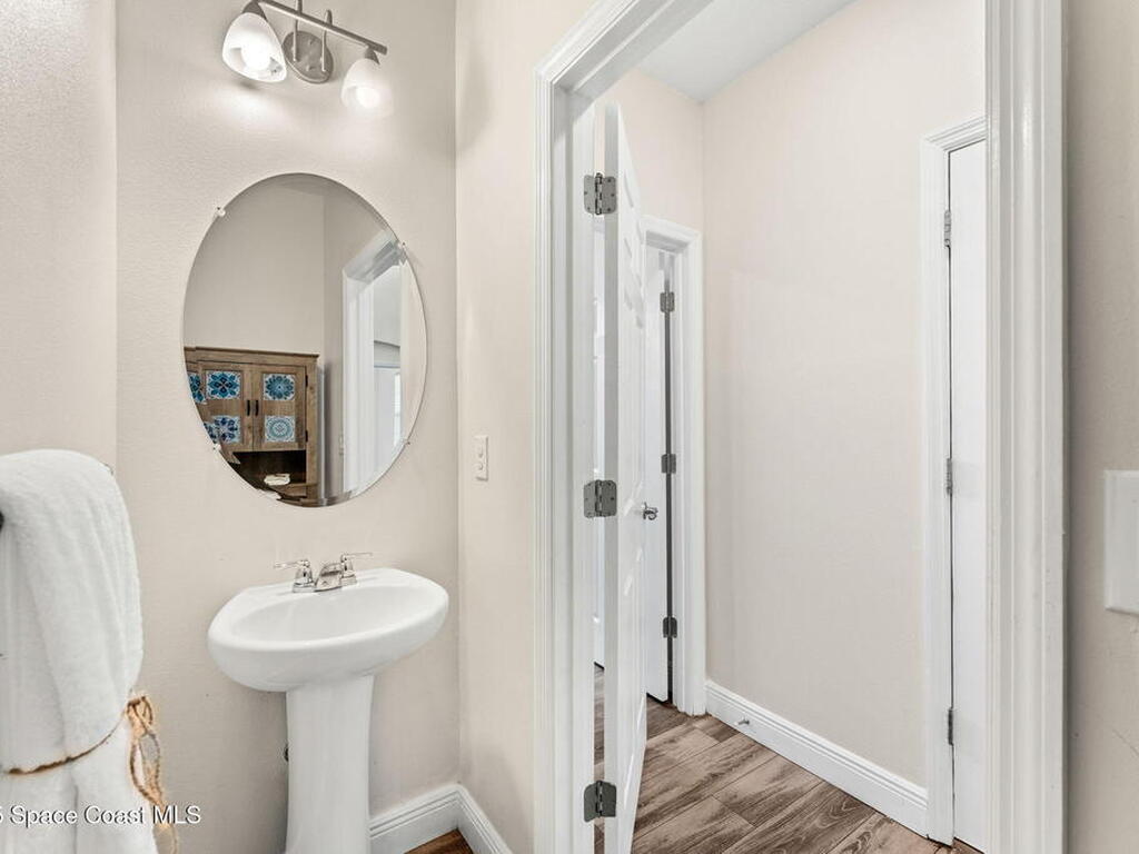 8306 Laguna Circle, Micco, FL 32976