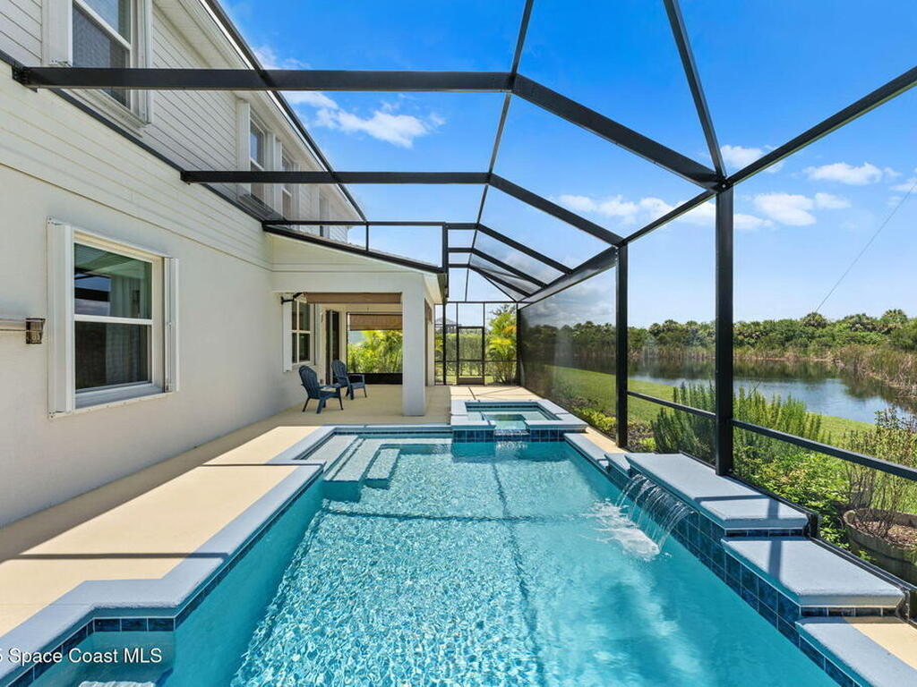 8306 Laguna Circle, Micco, FL 32976