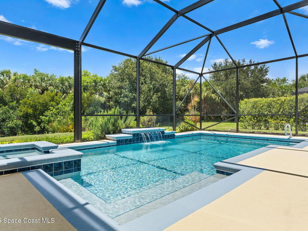 8306 Laguna Circle, Micco, FL 32976