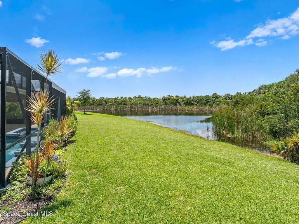 8306 Laguna Circle, Micco, FL 32976