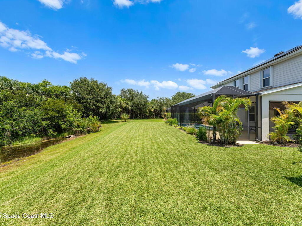 8306 Laguna Circle, Micco, FL 32976