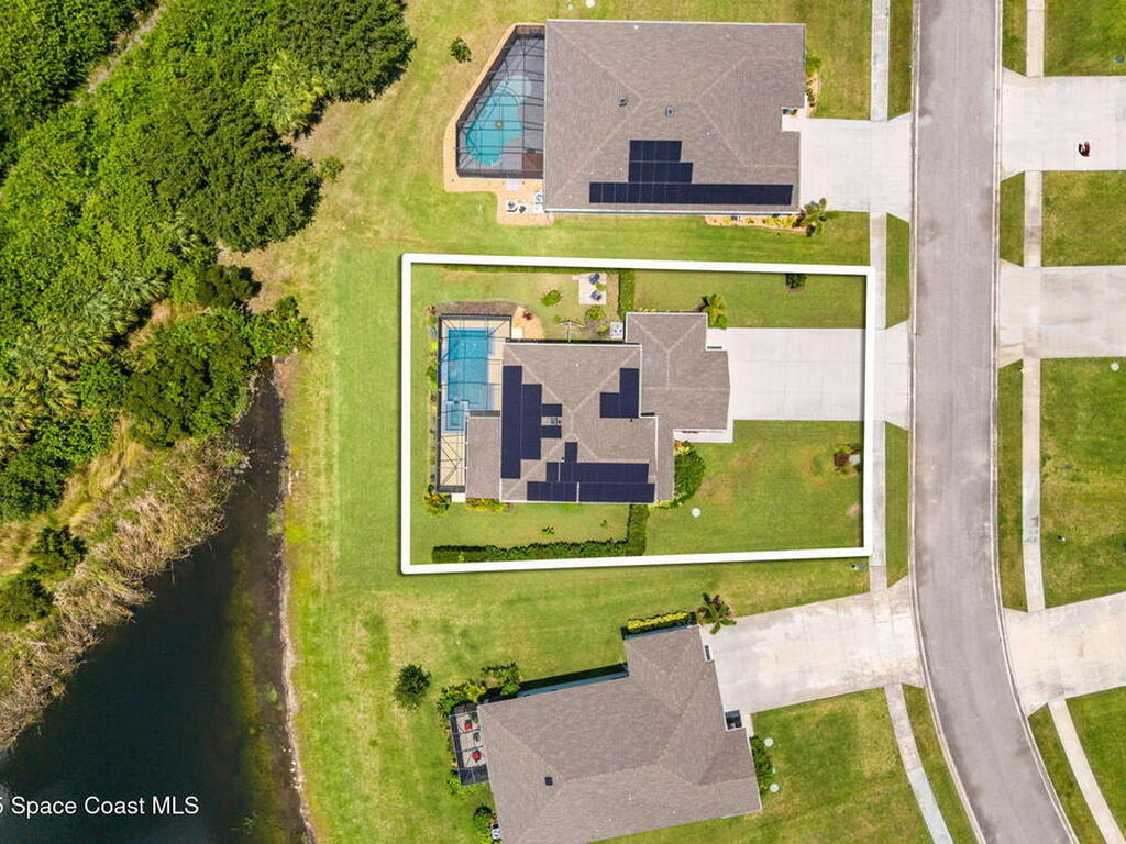 8306 Laguna Circle, Micco, FL 32976