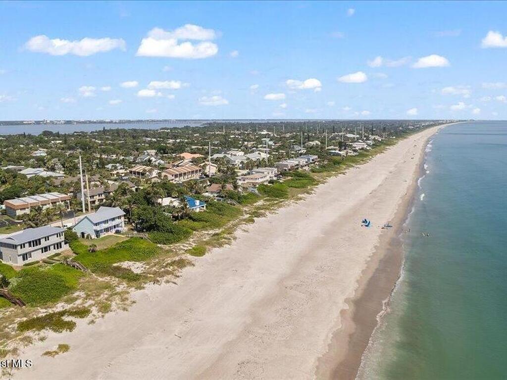203 6th Avenue, Melbourne Beach, FL 32951