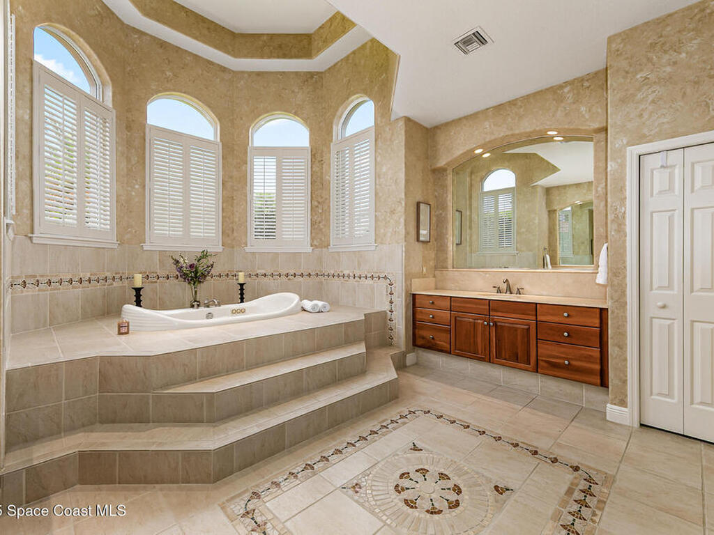 425 Baytree Drive, Melbourne, FL 32940