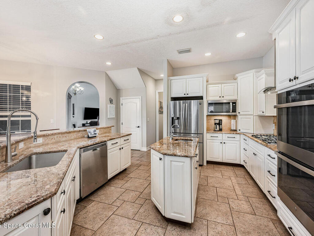 972 Easterwood Court, Palm Bay, FL 32909