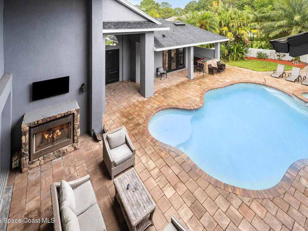 972 Easterwood Court, Palm Bay, FL 32909