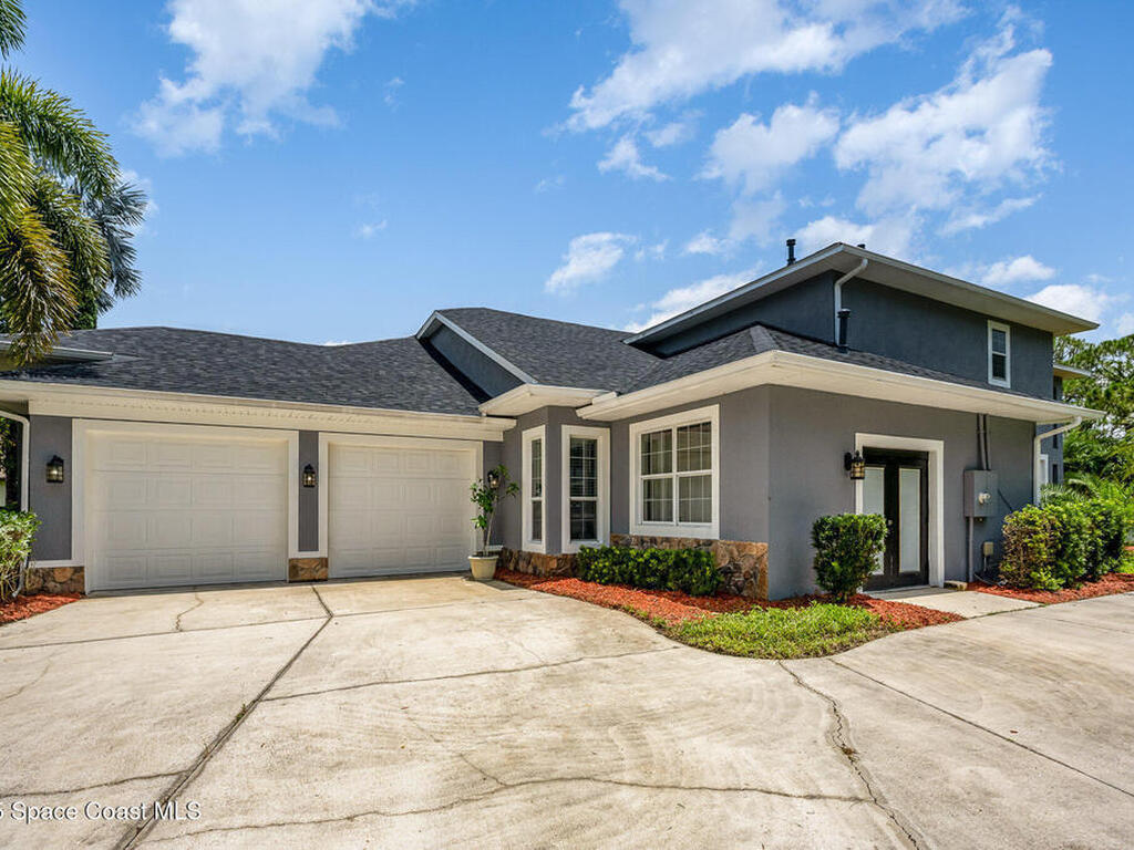 972 Easterwood Court, Palm Bay, FL 32909