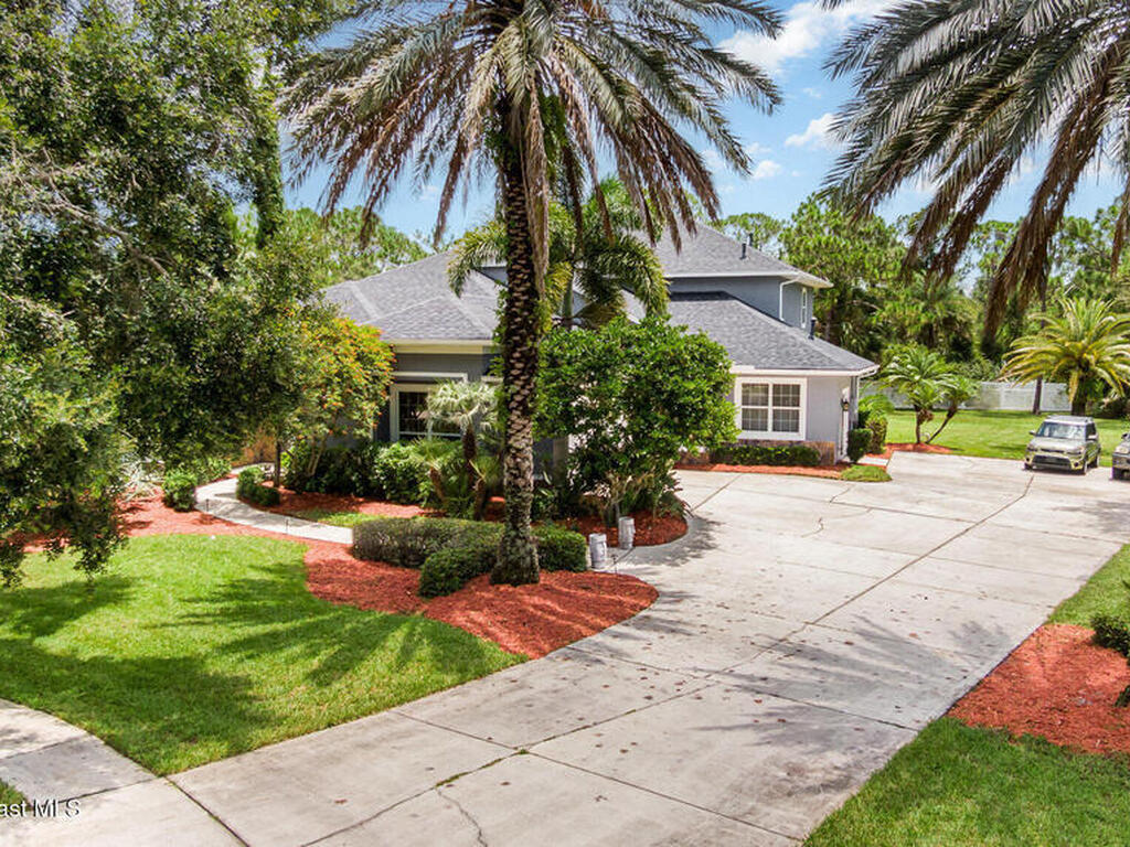 972 Easterwood Court, Palm Bay, FL 32909
