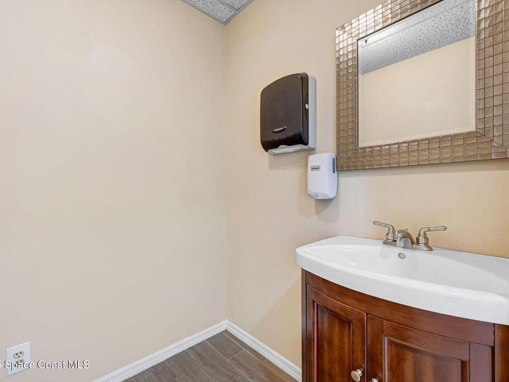 1801 Sarno Road, Melbourne, FL 32935