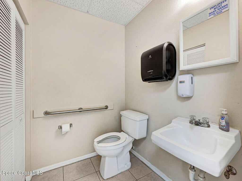 1801 Sarno Road, Melbourne, FL 32935