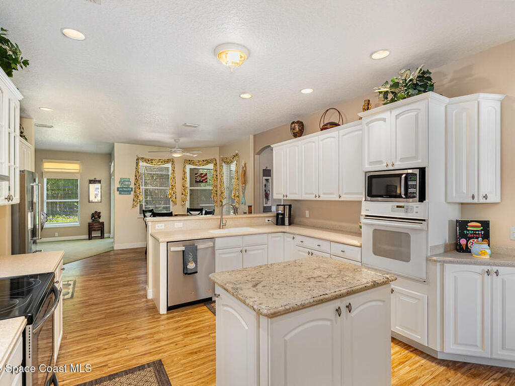 298 E Central Boulevard, Cape Canaveral, FL 32920