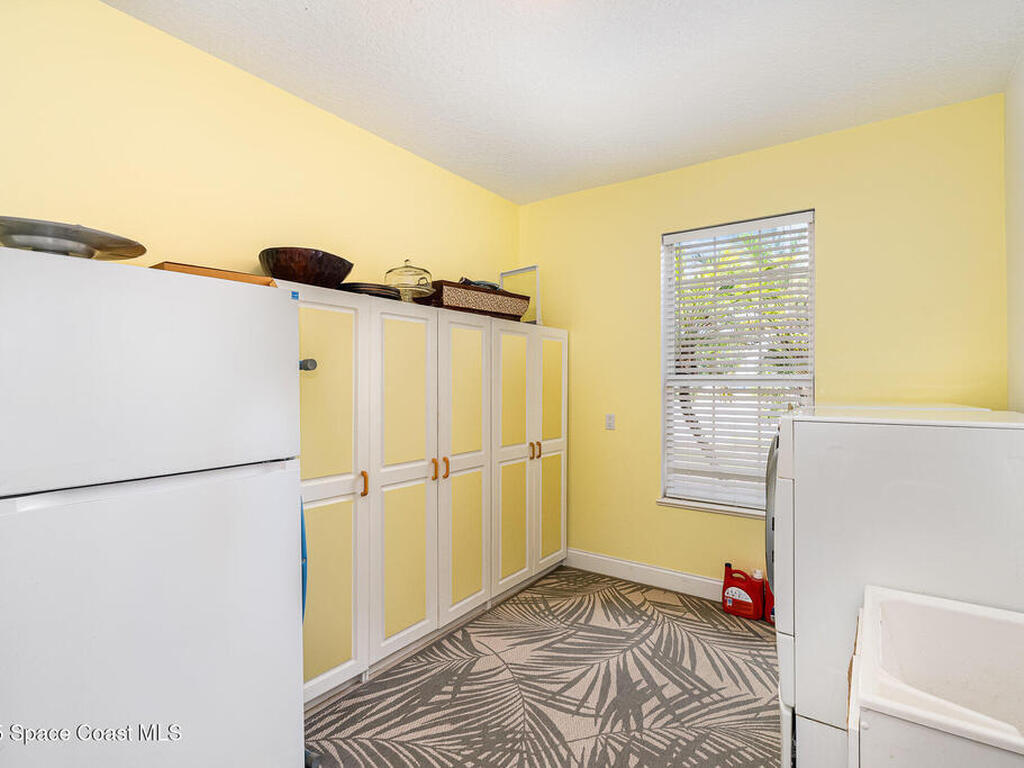 298 E Central Boulevard, Cape Canaveral, FL 32920