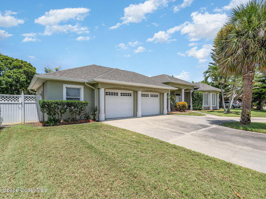 298 E Central Boulevard, Cape Canaveral, FL 32920