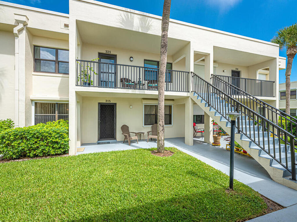 2050 Atlantic Street, Melbourne Beach, FL 32951