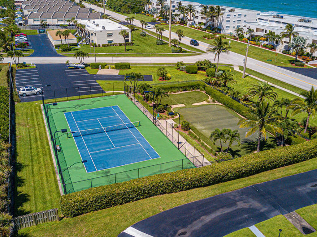 2050 Atlantic Street, Melbourne Beach, FL 32951