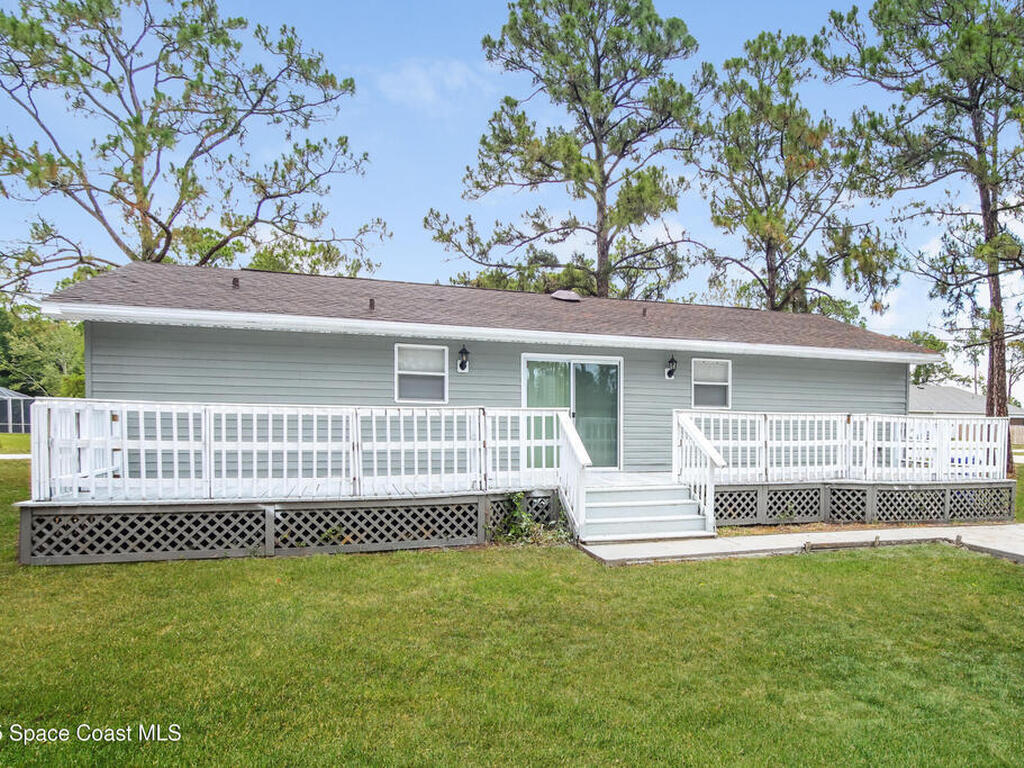 9715 79th Street, Vero Beach, FL 32967