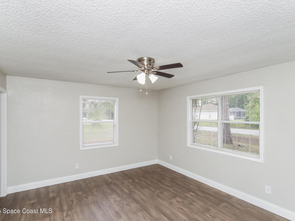 9715 79th Street, Vero Beach, FL 32967