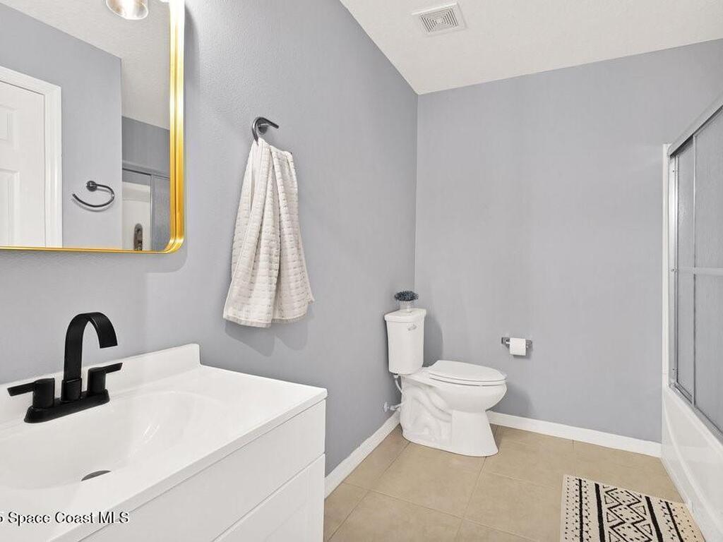 1301 Hometown Drive, Vero Beach, FL 32966