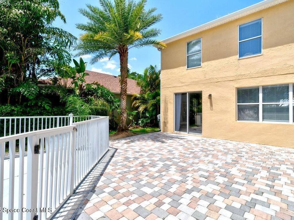 1301 Hometown Drive, Vero Beach, FL 32966