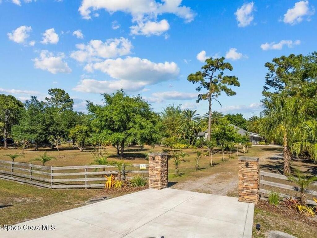 3335 Archer Avenue, Orlando, FL 32833