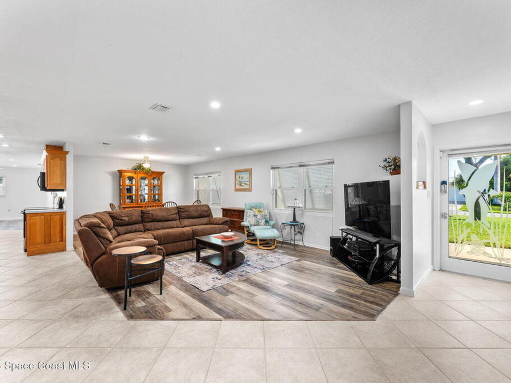 1529 Bay Shore Drive, Cocoa Beach, FL 32931
