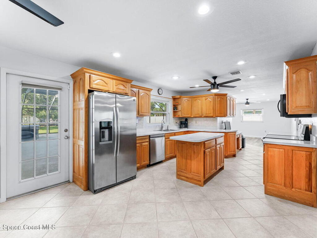 1529 Bay Shore Drive, Cocoa Beach, FL 32931