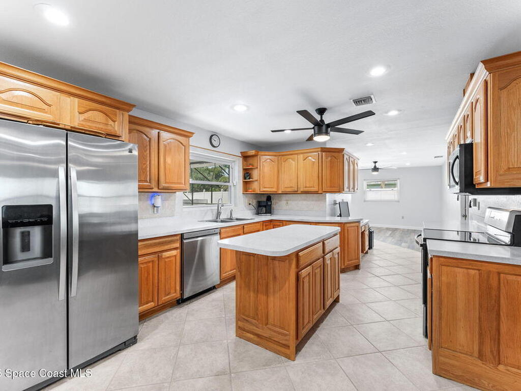 1529 Bay Shore Drive, Cocoa Beach, FL 32931