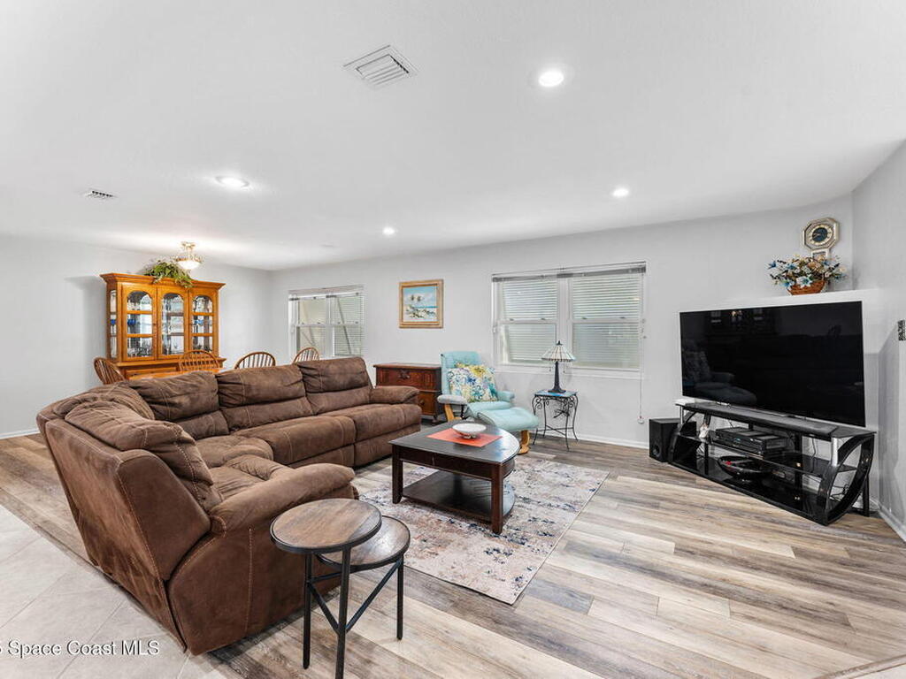 1529 Bay Shore Drive, Cocoa Beach, FL 32931