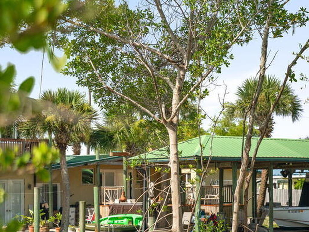 1529 Bay Shore Drive, Cocoa Beach, FL 32931
