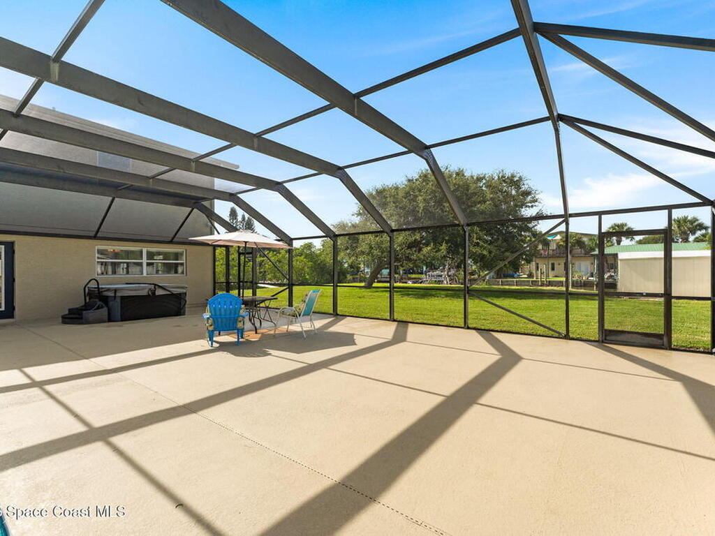 1529 Bay Shore Drive, Cocoa Beach, FL 32931