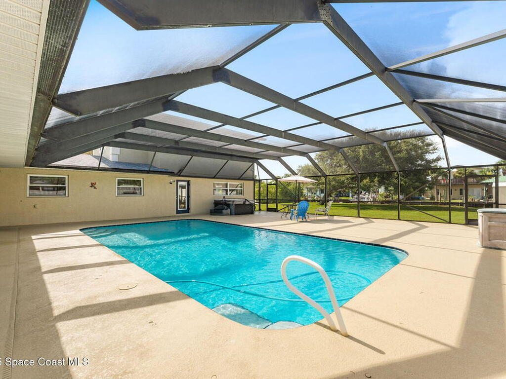 1529 Bay Shore Drive, Cocoa Beach, FL 32931