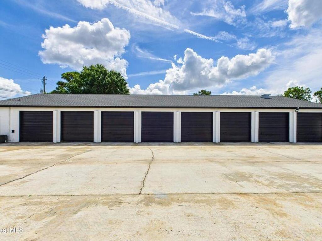 7731 Industrial Road, Melbourne, FL 32904